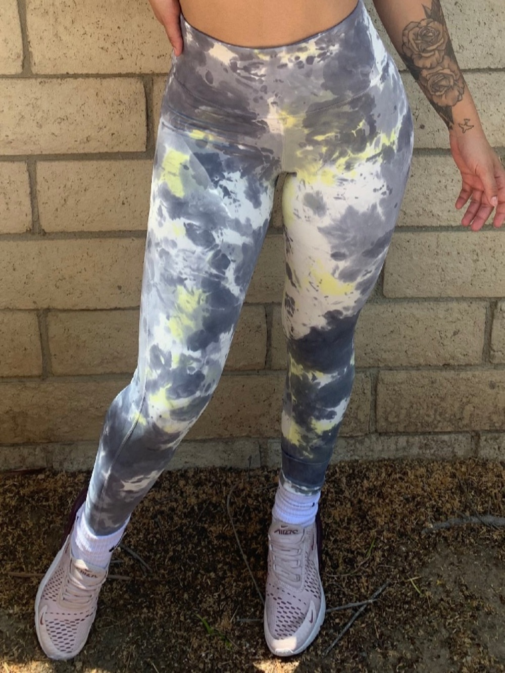 Mono B Gray & Yellow Tie-Dye High-Waist Leggings